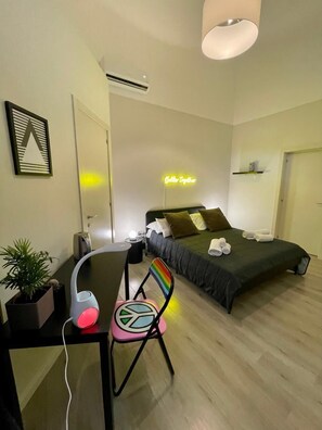 3 bedrooms, WiFi, bed sheets - Charming apartment with garden in Lecce (LECCE)