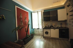 Horno, placa de cocina, lavavajillas, tostadora