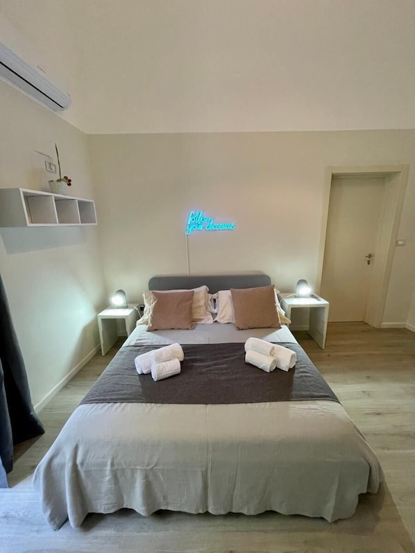 صورة غير مصنفة، 1 من 49، زرّ