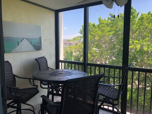 Dining - Recently renovated third floor (Sarasota)