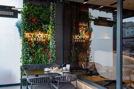 Fly Point Airport Hotel - Image 2