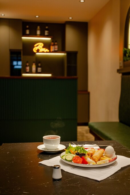 Fly Point Airport Hotel - Image 34