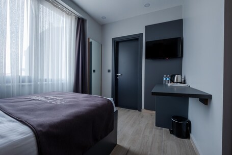 Fly Point Airport Hotel - Image 66