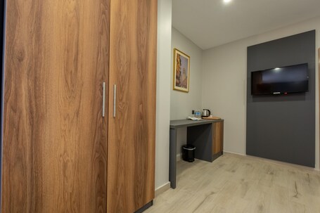 Fly Point Airport Hotel - Image 45