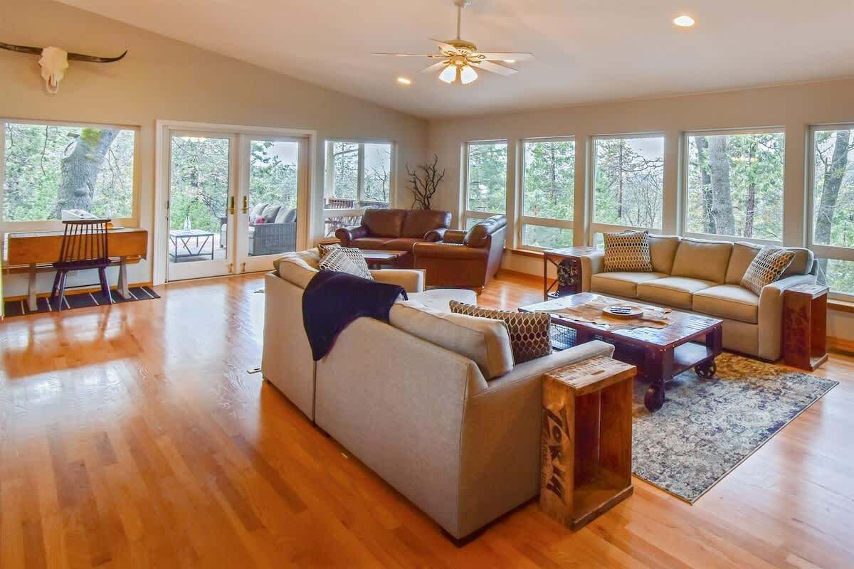 3.3k Sqft, Arcade, Views, Ev, Pinecrest & Dodge Ridge - Sonora, CA