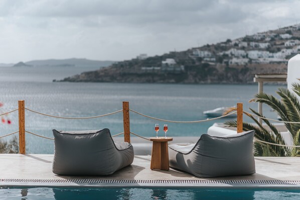 Outdoor pool - MyMykonos Villa I beachfront (greece)