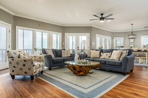 TV, DVD player, books, stereo - Sprawling oceanfront 5BR Beach House - Serenity by The Sea (Dauphin Island)