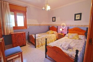 4 habitaciones, wifi gratis y ropa de cama