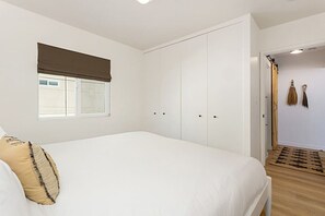 1 soverom, strykejern/-brett, wi-fi (inkludert) og sengetøy