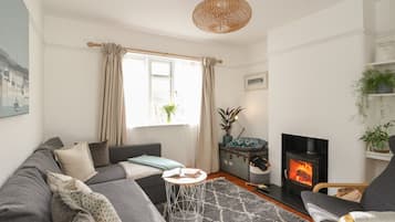 Cottage | Living area