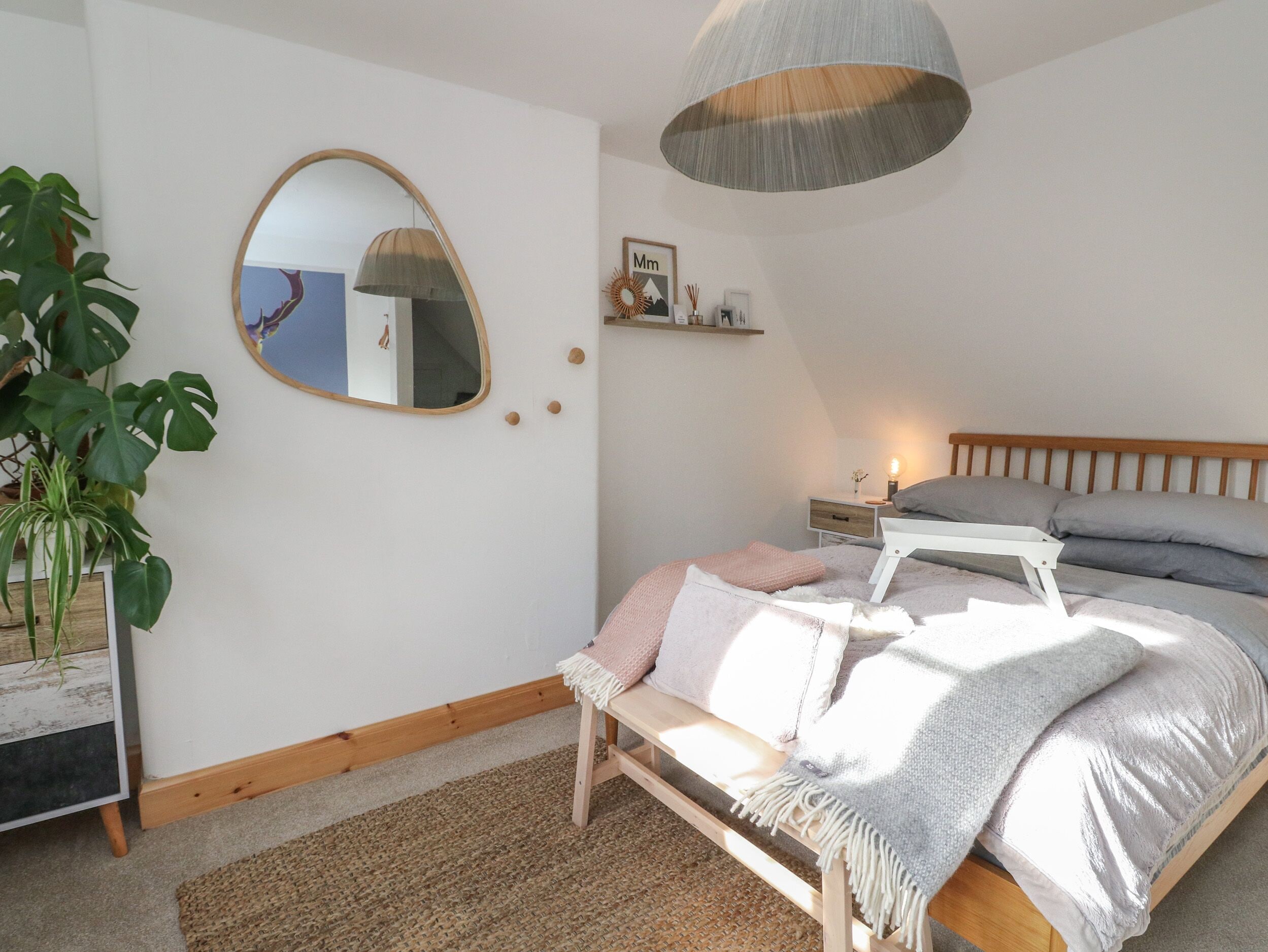 Mökki | 3 makuuhuonetta, yksilöllisesti sisustettu, yksilöllisesti kalustettu