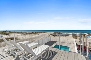 Property grounds - Pinkies Up: Stunning MB Home- 4BR, Beachfront, Pet Friendly, Amazing Views! (Mexico Beach)