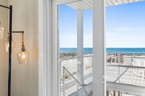 Interior - Pinkies Up: Stunning MB Home- 4BR, Beachfront, Pet Friendly, Amazing Views! (Mexico Beach)