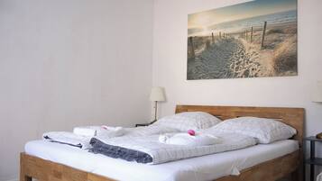 3 bedrooms, WiFi, bed sheets