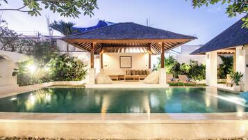 Biệt thự (4 Bedrooms) | Ngoại thất