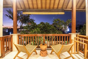 Villa (4 Bedrooms) | Exterior