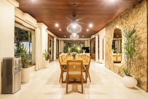 Villa (4 Bedrooms) | Exterior