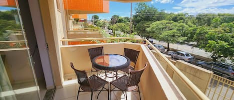 Family Apartment | Balcony