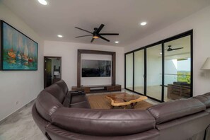 Interior - Casa Marlin Jaco -Completed 2024 (Hermosa)