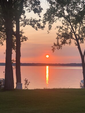 Miscellaneous - SEE SOLAR ECLIPSE IN CTR OF PATH AT A BEAUTIFUL LAKEFRONT HOME.  NO CITY LIGHTS! (Cayuga)