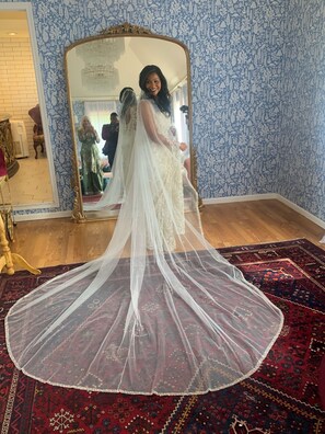 Banquet hall - SEE SOLAR ECLIPSE IN CTR OF PATH AT A BEAUTIFUL LAKEFRONT HOME.  NO CITY LIGHTS! (Cayuga)