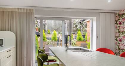 2 bedroom accommodation in Horning