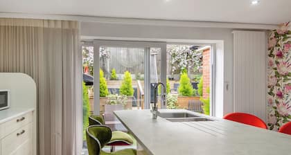 2 bedroom accommodation in Horning