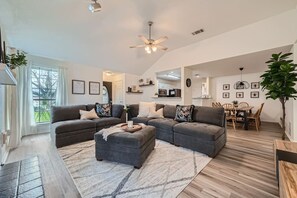 Smart TV, offices - Beautifully Designed Home in Round Rock (Round Rock)