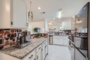 Fridge, microwave, oven, stovetop - Beautifully Designed Home in Round Rock (Round Rock)