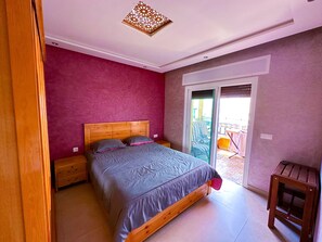 Comfort Apartment | Egyptian cotton sheets, premium bedding, Select Comfort beds, minibar - Luxurious Scandinavian-style pool & play (Oued Laou)