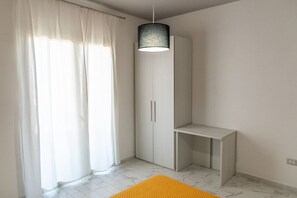 Interni
