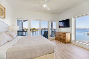 3 bedrooms, desk, free WiFi, bed sheets