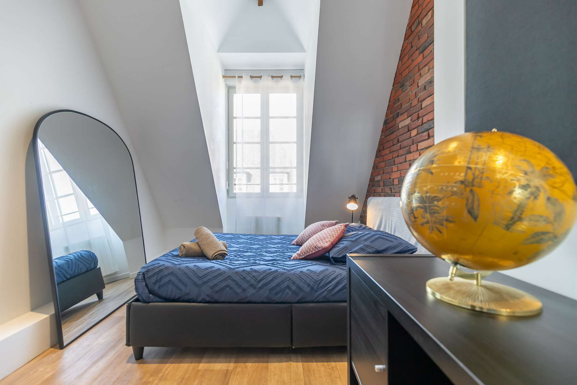 2 室のベッドルーム、WiFi、ベッドシーツ