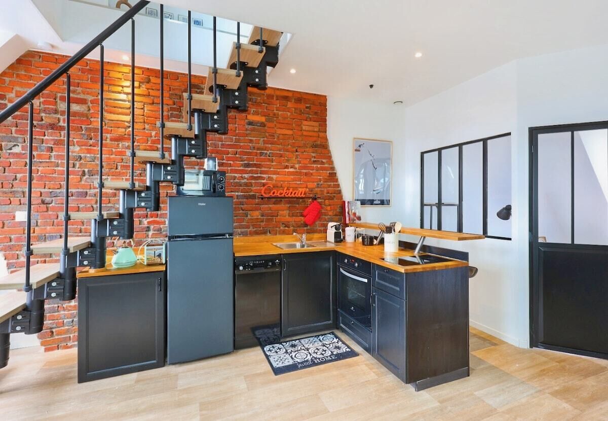 Réfrigérateur, micro-ondes, four, lave-vaisselle