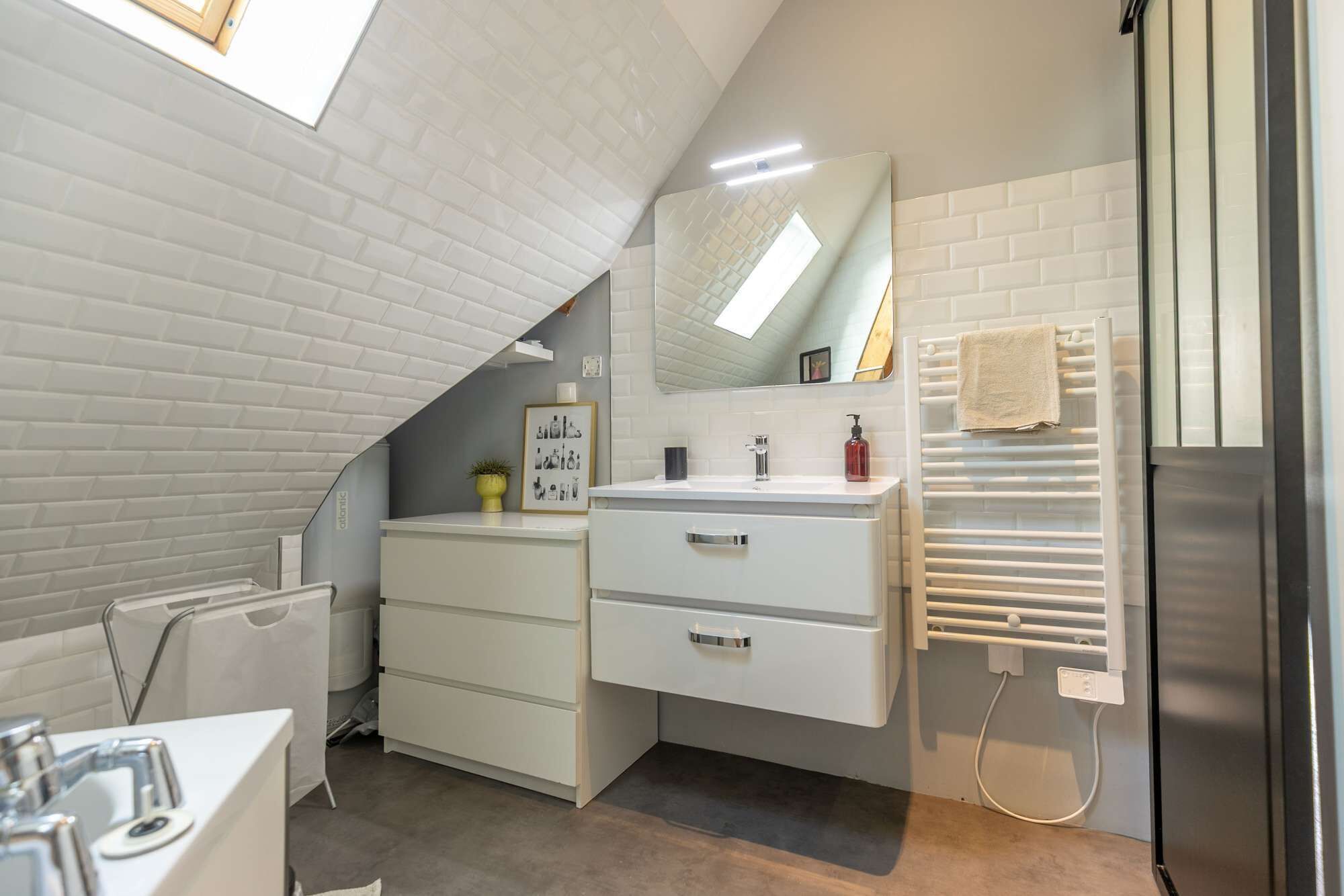 ヘアドライヤー、ビデ