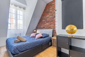 3 bedrooms, WiFi, bed sheets