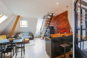 Unclassified image, 4 of 24, button - Charming Duplex with Beautiful Views over the City Center (Blois)