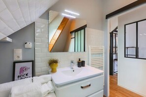 Unclassified image, 2 of 24, button - Charming Duplex with Beautiful Views over the City Center (Blois)