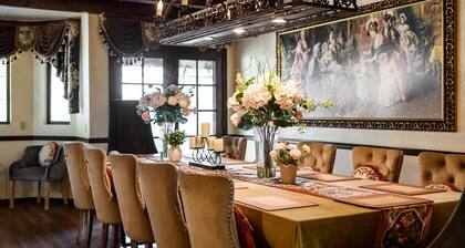 Castle vacation 8BD 6BA BBQ Pool 9 beds 4 Tvs