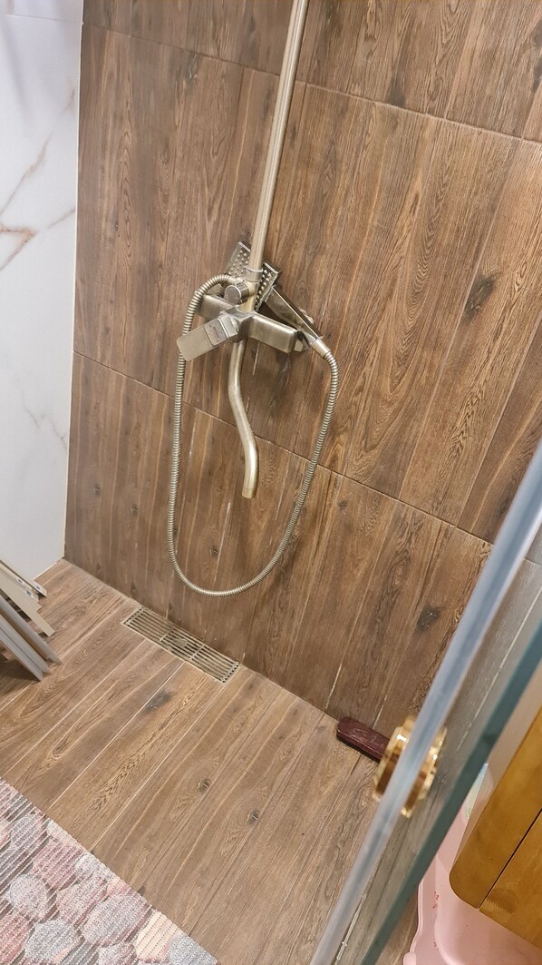 Chambre Confort | Salle de bain