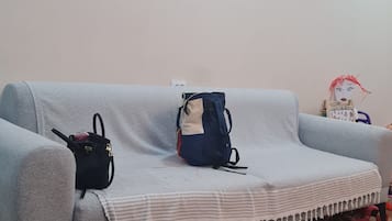 Comfort Room | Free WiFi