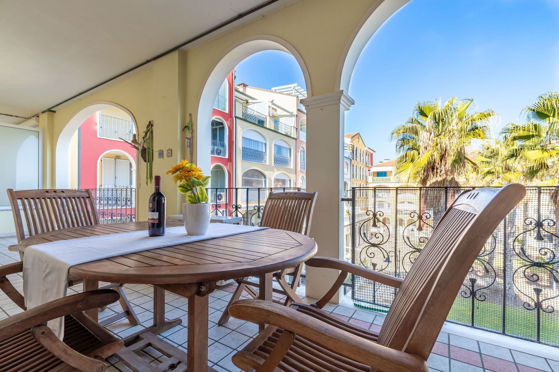 Italian Experience- Un Dondolo Sul Mare