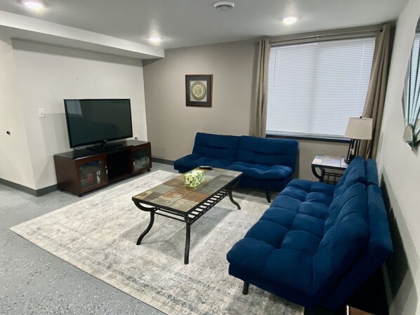 Smart TV, fireplace, video games