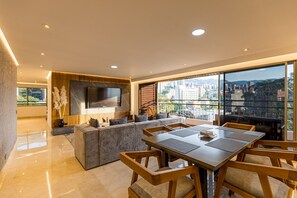 تناول الطعام