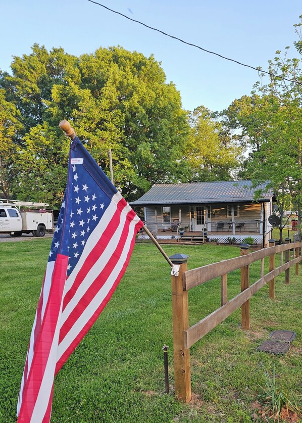 Property grounds - Equestrian Dream
Studio nestled in the heart of Love Valley North Carolina. (Statesville)