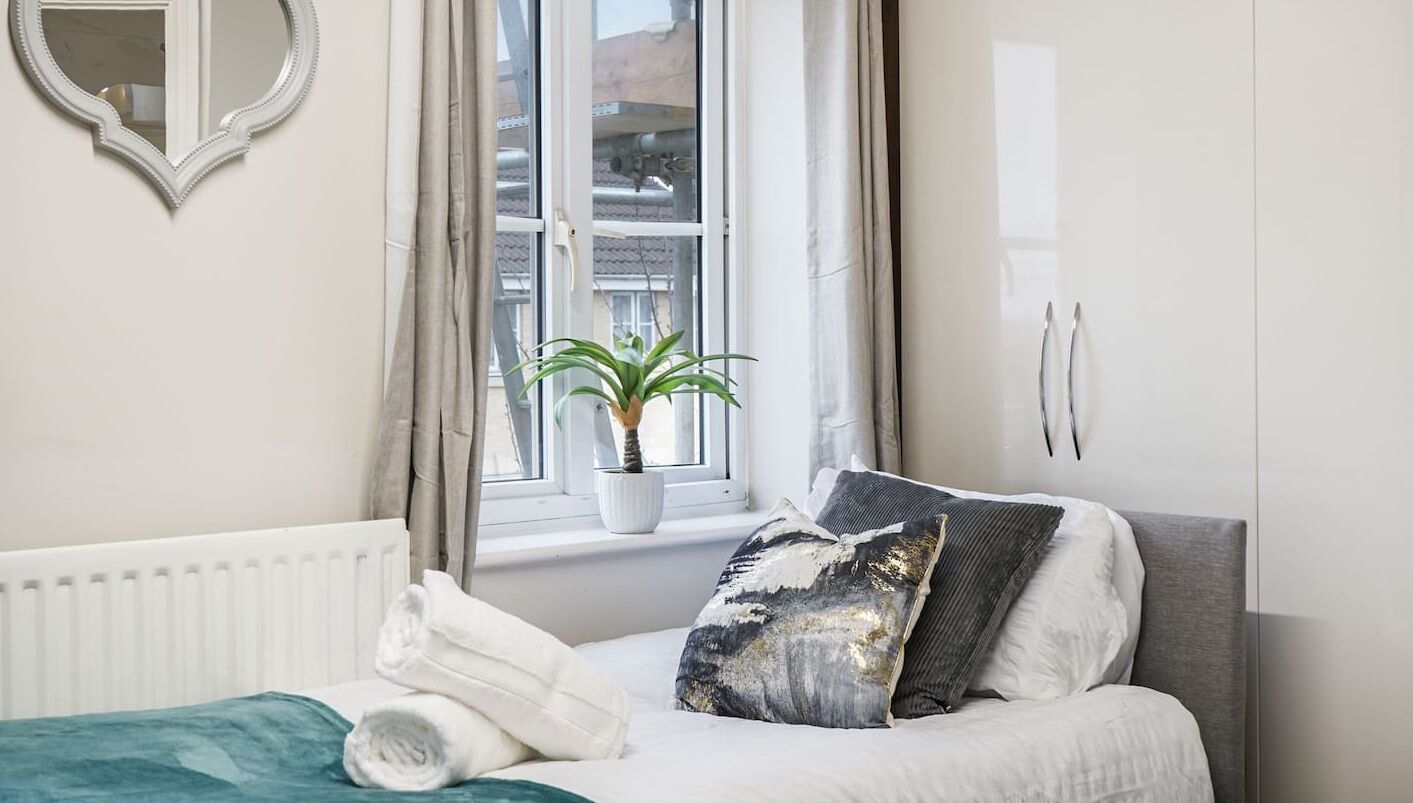 4 bedrooms, iron/ironing board, travel crib, WiFi