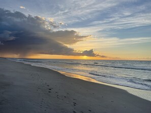 Sun-loungers - Going Coastal, Canal Front, Water Views, Beach access, best sunsets! (Holly Ridge)