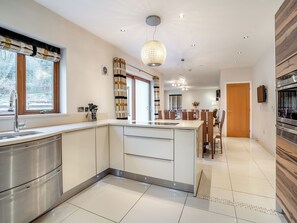 Dishwasher, high chair - Wernddu Fechan House - UK42932 (Neath)