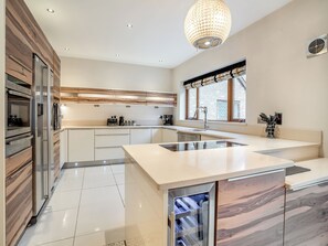 Geschirrspüler, Hochstuhl