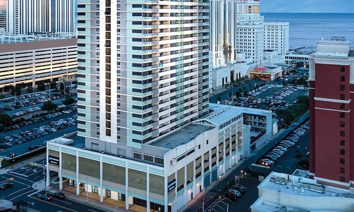 Whydham Skyline Tower 2 BR in AC 
